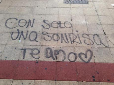 CON SÓLO UNA SONRISA: TE AMO
