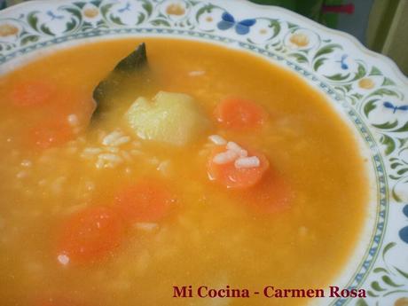 SOPA DE PESCADO MALAGUEÑA CON PATATAS, ARROZ Y ZANAHORIA