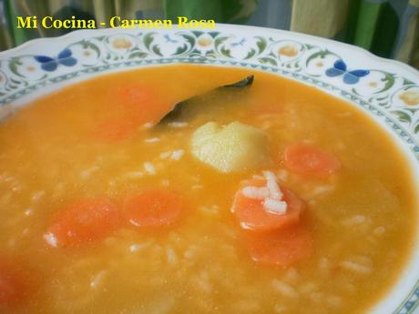 SOPA DE PESCADO MALAGUEÑA CON PATATAS, ARROZ Y ZANAHORIA