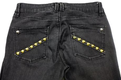 DIY Bolsillos de jeans con tachuelas