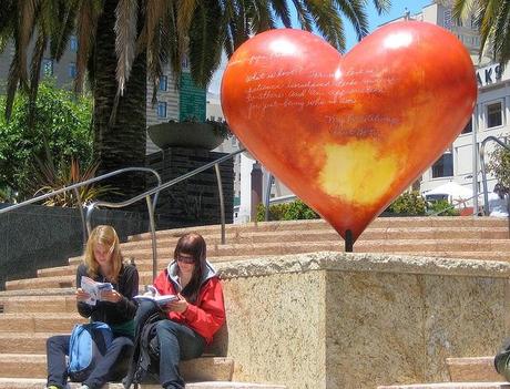 Amor pasajero o amor con compromiso. A vueltas con el amor líquido.