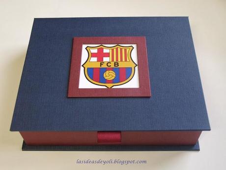 Cajas del Athletic Club y Barça.