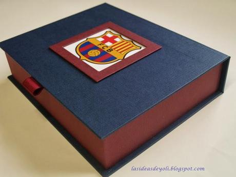 Cajas del Athletic Club y Barça.