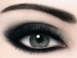 MAQUILLAJE SEGÚN EL COLOR DE OJOS MAQUILLAJE SEGÚN EL COLOR DE OJOS