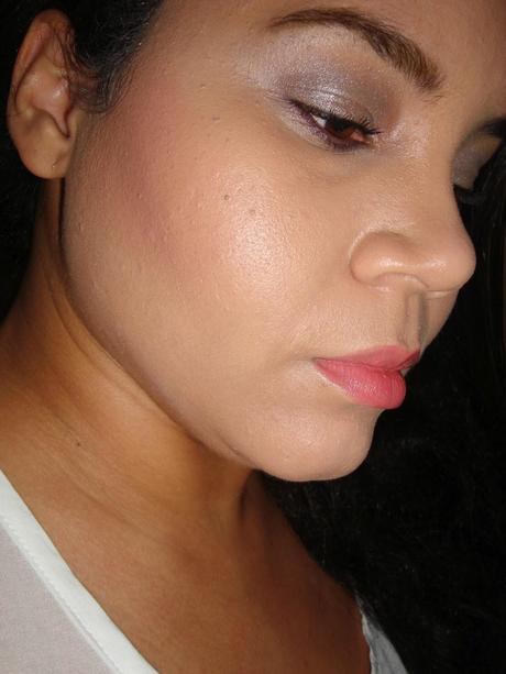 Opalescence , la frescura del rostro sin renunciar al color . Opalescence , la frescura del rostro sin renunciar al color .