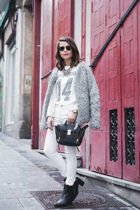 Cozy Cardigan Cozy_Cardigan-Girissima-White_Outfit-Winter-Street_Style-Collage_Vintage-13