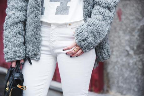 Cozy Cardigan Cozy_Cardigan-Girissima-White_Outfit-Winter-Street_Style-Collage_Vintage-31