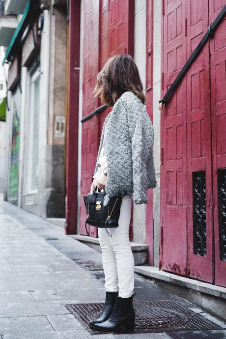 Cozy Cardigan Cozy_Cardigan-Girissima-White_Outfit-Winter-Street_Style-Collage_Vintage-15