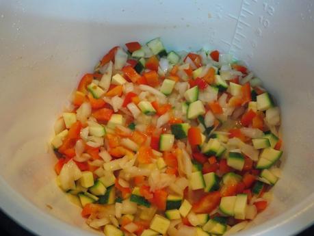 Fideuá de salchichas pavo-pollo olla GM