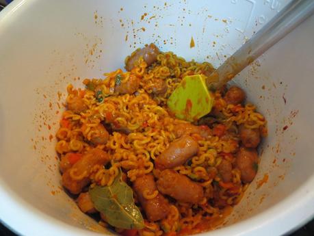 Fideuá de salchichas pavo-pollo olla GM