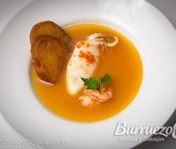Sopa de pescado con picatostes de pan frito sopa-pescado-picatostes-pan-frito-burruezo