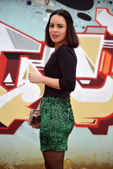 Outfit | Green sequins