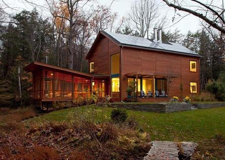 Una casa en Upstate New York con un porche para soñar