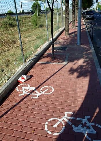 Al progreso en bicicleta.