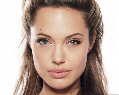 Tightlining Eyeliner Invisible Maquillaje 2014 Angelina Jolie