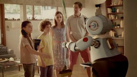 Cómo sería tener a Rosie el robot de The Jetsons limpiando la casa