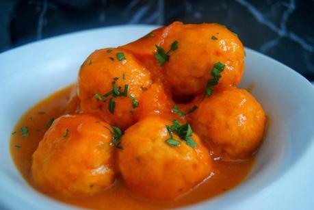 Albondigas de Pollo a la Bilbaina