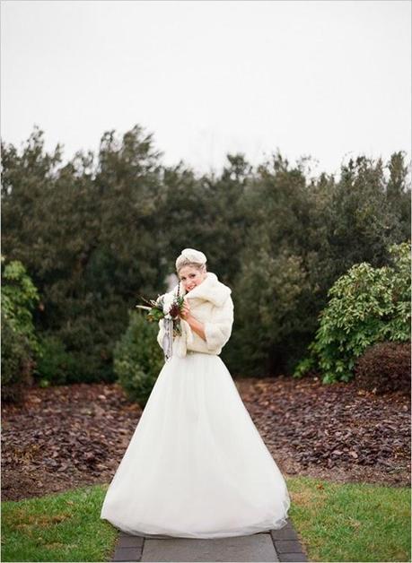 ¡Ponte el abrigo en tu boda y... disfruta bien calentita!