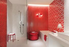 11 hermosos baños en color rojo