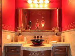 11 hermosos baños en color rojo