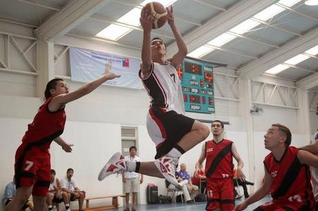 LOS SUREÑOS SE TOMAN SEMIFINALES DEL BÁSQUETBOL MASCULINO