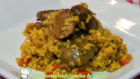 arroz con hígados de pollo