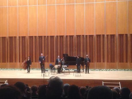 Regalos y magia del cinco musical