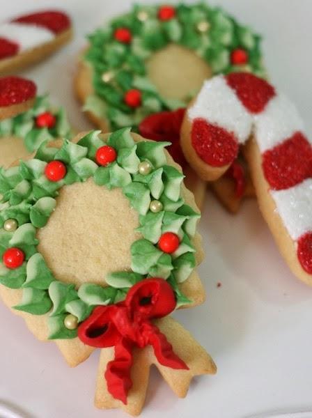 Galletas de Corona de Navidad usando la punta 352 Galletas de Corona de Navidad usando la punta 352