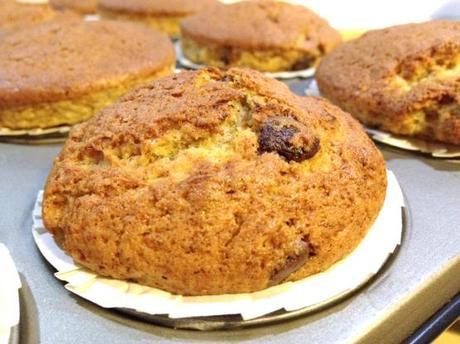 recetas delikatissen receta de aprovechamiento plátanos postres rápidos caseros muffins de plátano receta muffins con frutas caseras glaseado de canela receta blog de recetas postres faciles 