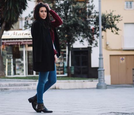 BURGUNDY KNIT