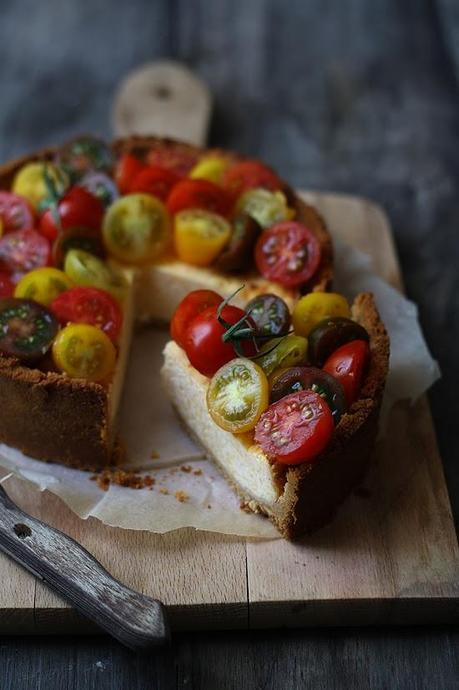 CHEESECAKE SALADO CON TOMATES CHEESECAKE SALADO CON TOMATES