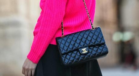 Street style fucsia neon