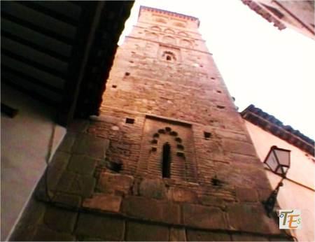 Calle e Iglesia de San Miguel “el alto”, Cueva de la Casa del Duende y Barrio de los Templarios