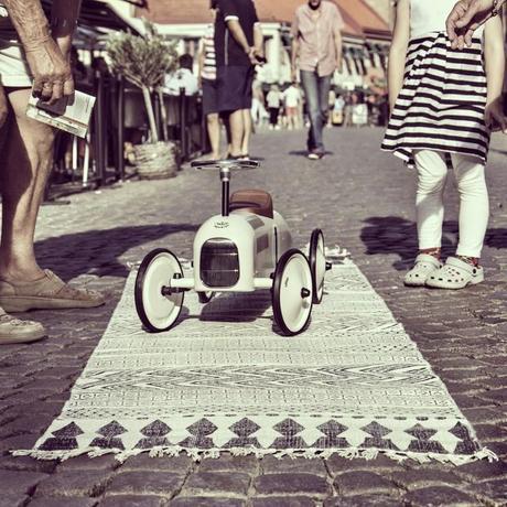 Alfombra en blanco y negro Alfombra en blanco y negro