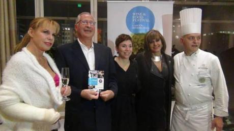 2519_573886502706239_1464345891_n