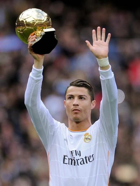Cristiano ofreció su Balón de Oro al Bernabéu