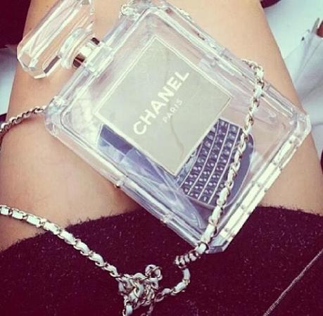 CHANEL N5 PERFUME BOTTLE CLUTCH