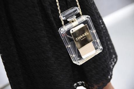 CHANEL N5 PERFUME BOTTLE CLUTCH