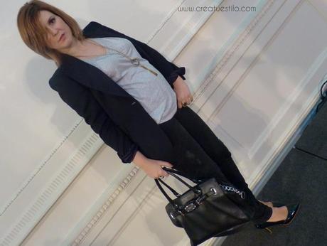 Look premama en negro y gris para el evento en Bilbao Si Carlton Bodas