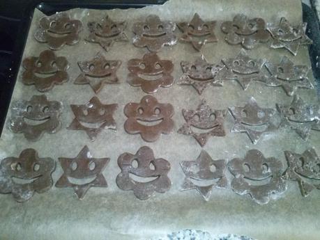 GALLETAS DE CANELA CON FONDANT