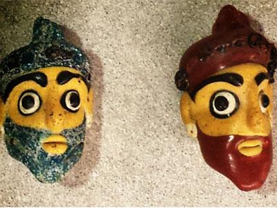 amuletos pasta vítrea