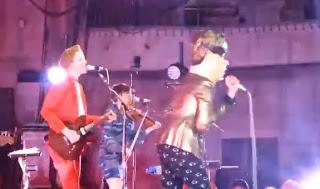 Arcade Fire versionan a INXS