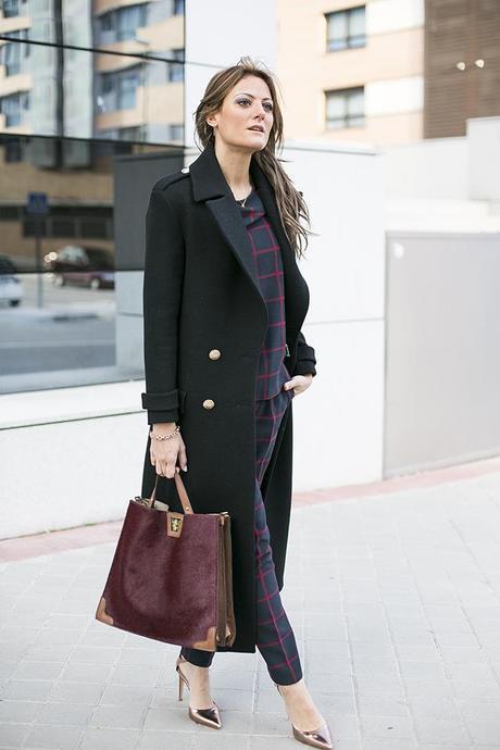 OUTFITS, suits, co-ords. zara plaid, mercules, zapatos dorados zara, abrigo largo , long coat, Aristocrazy, dime que me quieres, satya jewelry, cristina bllanco, guiadeestilo, guia de estilo blog, spanish fashion blogger