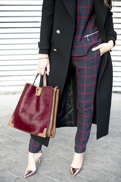 OUTFITS, suits, co-ords. zara plaid, mercules, zapatos dorados zara, abrigo largo , long coat, Aristocrazy, dime que me quieres, satya jewelry, cristina bllanco, guiadeestilo, guia de estilo blog, spanish fashion blogger