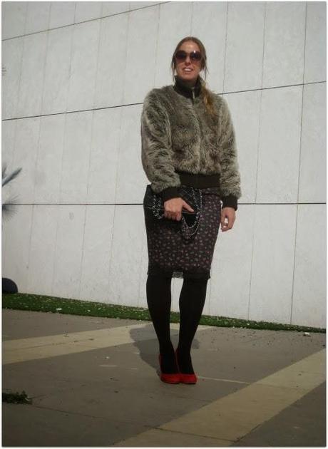 Falda Neopreno y Encaje