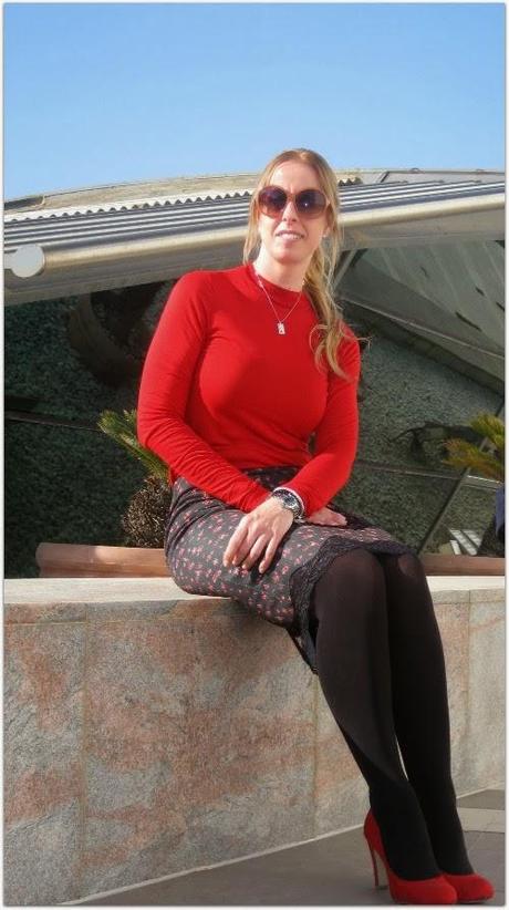 Falda Neopreno y Encaje