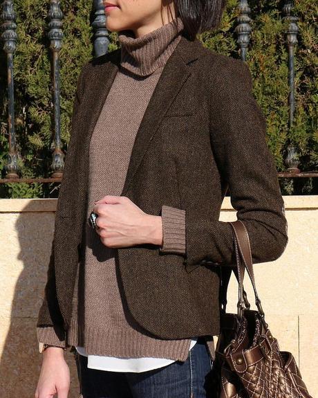 Blazer + Sneakers Blazer + Sneakers