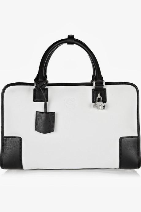 Bolso en blanco y negro