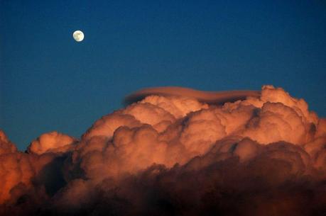 nublado luna