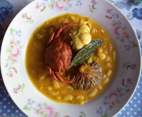 Guiso de Alubias con Cangrejo de Mar y Níscalos